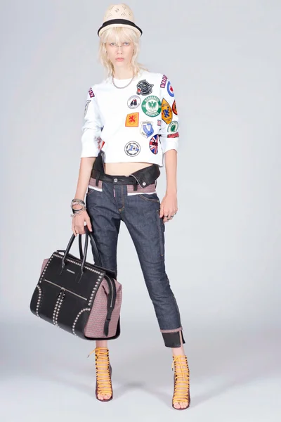 Look 12
